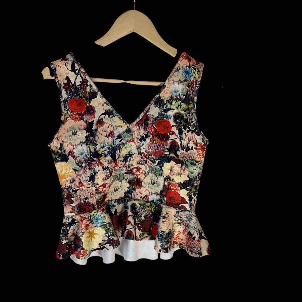 Gracia Floral NWOT Peplum Casual Career Top Sz M - Picture 3 of 6